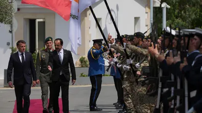 Турция изръмжа на плана за разполагане на френски войски в Кипър