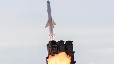 Япония обмисля възможност за военна подкрепа за Украйна след промени в износа на оръжия