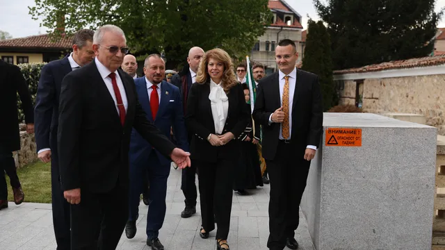 Век и половина по-късно: България отново се поклони пред Априлската епопея