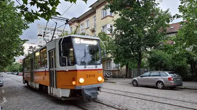 Ремонт спира трамваите по бул. „България" за уикенда