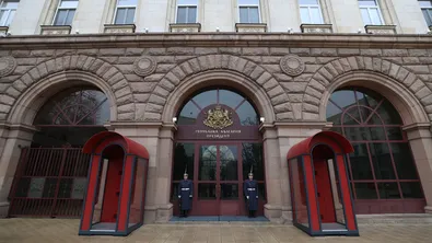 "Демократична България" влязоха на консултации при президента Йотова