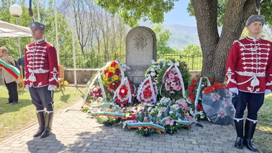 България се поклони пред своите герои в Северна Македония за 6 май