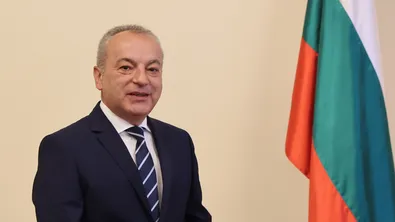 Кой е Гълъб Донев - вицепремиер и министър на финансите в кабинета "Радев"