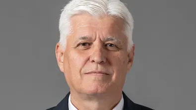 Кой е Димитър Стоянов - министър на отбраната в кабинета "Радев"