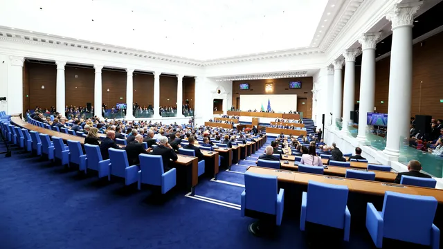 България има ново правителство с премиер Румен Радев