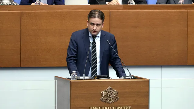 Божидар Божанов за кабинета „Радев“: Едва ли ще видим промяна, чрез квотата на ИТН