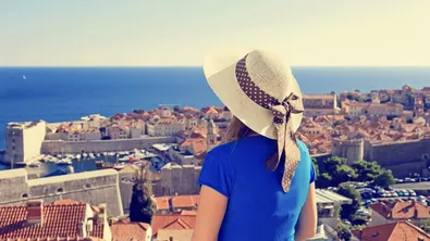 Хърватия затяга правилата за Airbnb и Booking: нов режим за апартаменти под наем от 2027 г.