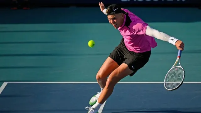 Великан от САЩ на пътя на Григор Димитров в Бордо