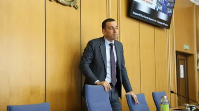 Васил Терзиев освободи и заместниците на шефа на "Гробищни паркове"