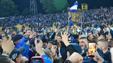 Феновете на Левски надупчиха „Герена" като швейцарско сирене