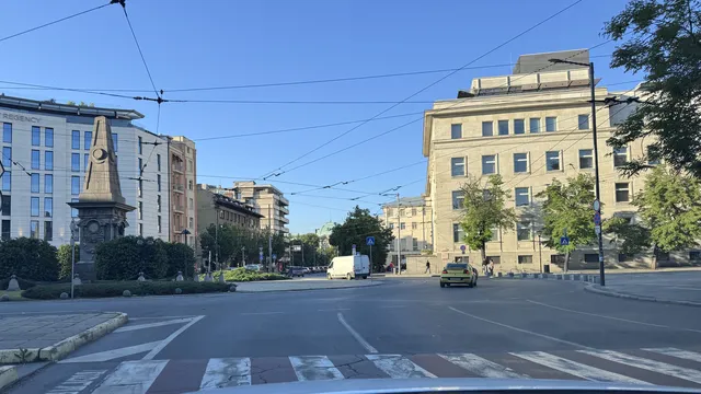 Дрифт на оживено кръгово в София предизвика вълна от реакции (Видео)