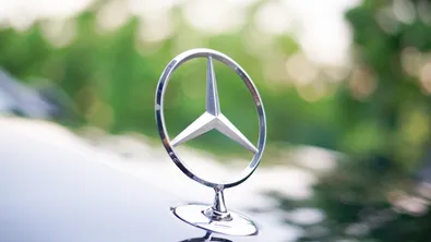 Mercedes обмисля навлизане в отбранителната индустрия