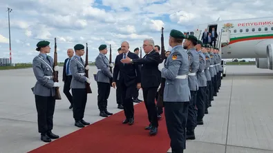 Радев започна първото си официално посещение като премиер в Германия