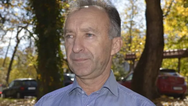проф. Димитър Сотиров пред Таралеж: Няма кой да бере вкусните кюстендилски череши