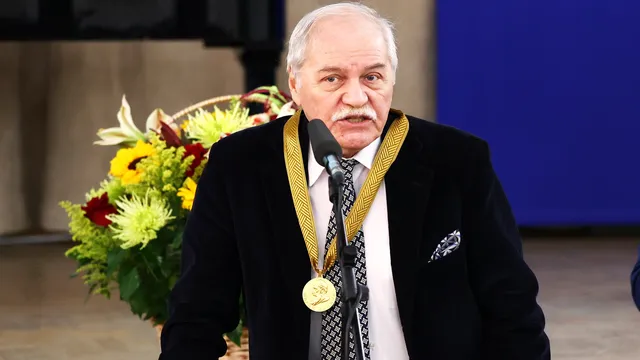 проф. Владко Мурдаров пред Таралеж: Премиерът реди клише до клише в речите си