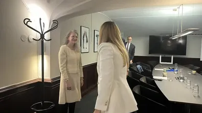 Велислава Петрова разговаря с Алисън Хукър за безвизово пътуване до САЩ