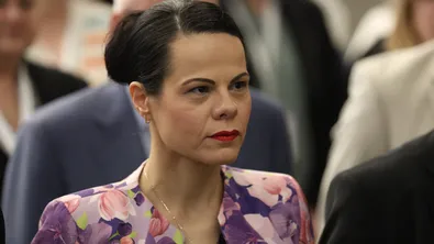 Здравният министър разговаря с медсестрите и фелдшерите