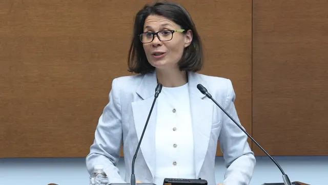 Елисавета Белобрадова: "Здравословният евроскептицизъм" на Радев е оксиморон