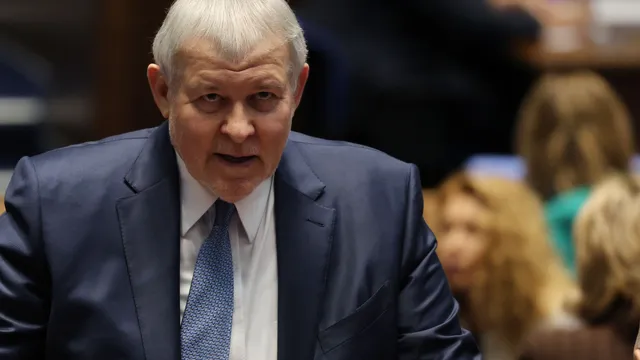Румен Христов отвърна за „прокурорския син“: Белезниците щракнаха, чадър не е имало