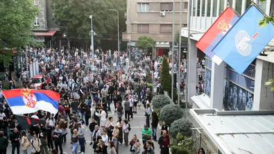 Студенти в Сърбия обявяват масова блокада и протест в Белград