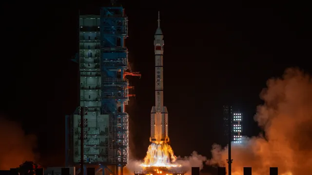 „Шънджоу-23“: китайският кораб, който тръгна на едногодишна мисия в космоса
