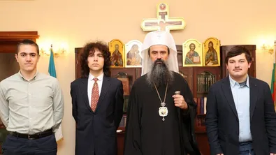 Патриарх Даниил се срещна с отличени български ученици