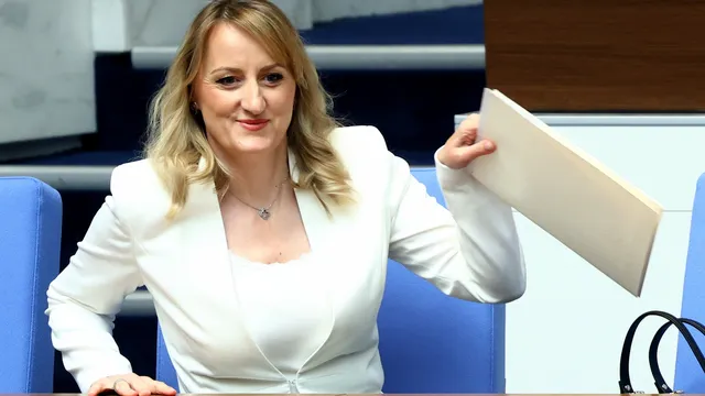 Министър Карамфилова след потопите: Страната ни е обект на наказателна процедура за водите