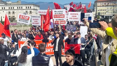 Студенти от Албания и Косово протестираха в знак на подкрепа за свои колеги от Северна Македония