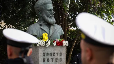 Хиляди тръгват по стъпките на Ботевата чета