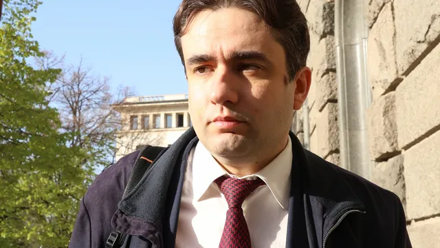 Божидар Божанов към Румен Радев: Няма да позволим България да бъде откъсната от Европа