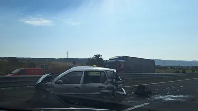 Градушка предизвика две катастрофи за минути на АМ „Тракия“ край Сливен