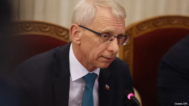 Денков за мерките на управляващите: "Скъп на триците, евтин на брашното"