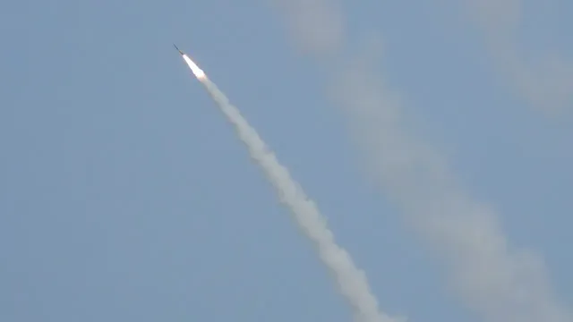 Иран нанесе ракетни удари по Кувейт и Бахрейн (ВИДЕО)