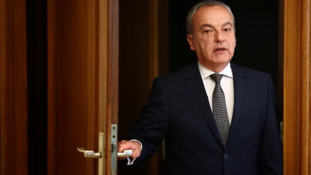 Гълъб Донев: Дефицитът е 7,4%