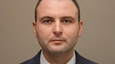 Кой е Евгени Симеонов - новият особен търговски управител на „Лукойл”