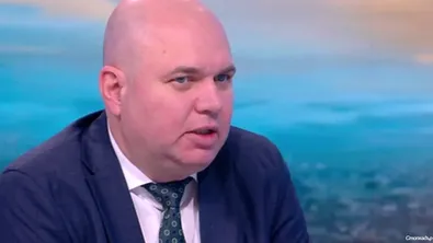 Владислав Панев, ДБ: Няма причина да се страхуваме за свръхдефицита