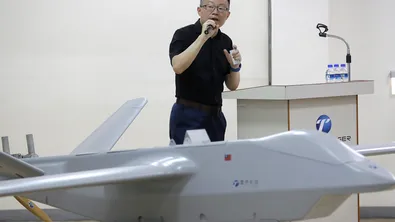 Рояци от дронове и ракети - стратегията на Тайван срещу Китай