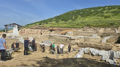 За първи път в Хераклея Синтика: Откриха кладенец в античния град