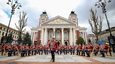 Адвокатът на Александър Морфов пред Таралеж: Очакваме съдът да върне режисьора в Народния театър