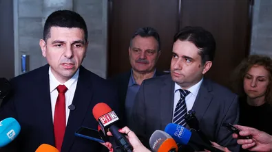 От "Демократична България" поискаха да бъде освободен зам-шефът на НЗОК