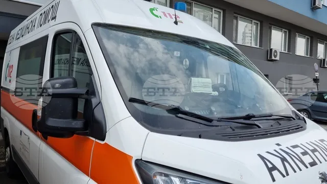 Човек е загинал, а 25 души са ранени в катастрофа в София