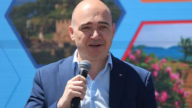 Министър Димитров: Отменени германски чартъри бавят откриването на летния сезон по Черноморието