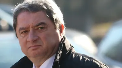 Емануил Йорданов за напускането на Кандев: Две медийни звезди в едно министерство са в повече