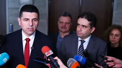 "Демократична България" предлага ВСС да не е постоянно действащ орган