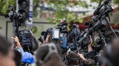 След смъртта на 11-годишно момиче: Франция разследва над 70 хиляди сигнала за насилие над деца