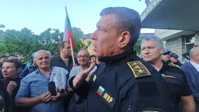 Кандев с коментар след оставката: Сигурен съм, че някъде отгоре баща ми се гордее с мен