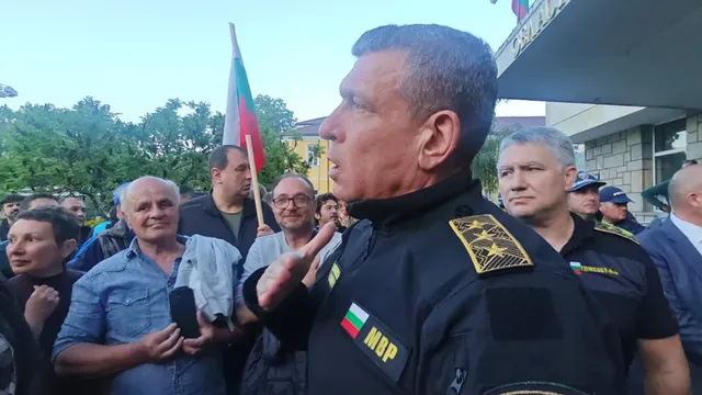 Кандев с коментар след оставката: Сигурен съм, че някъде отгоре баща ми се гордее с мен