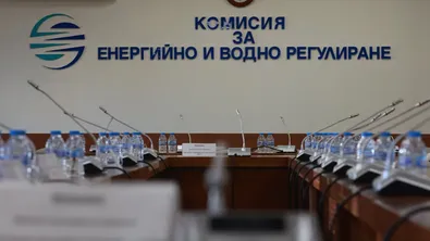 КЕВР решава за тока и парното