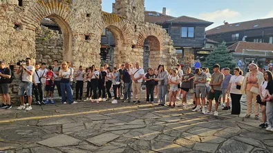 С химна, стихове на Вазов и гайда Изпълнителната агенция за българите в чужбина откри "Юнашки игри" в Несебър