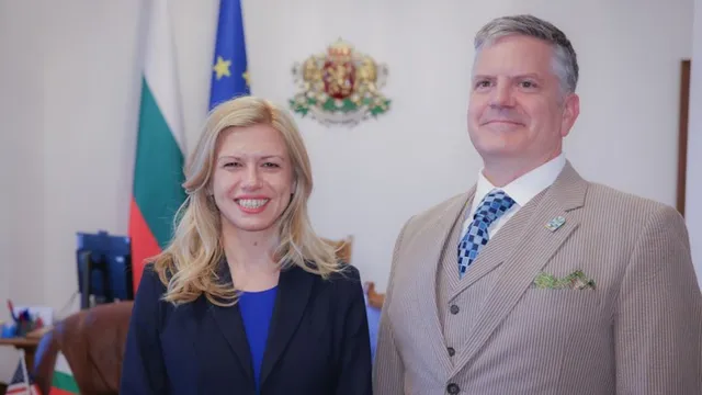 Михаела Доцова разговаря с временно управляващия посолството на САЩ за отпадането на визите